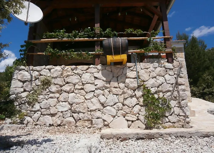 Vakantiehuis Secluded Fisherman's Cove Donje More, Pasman - 11602 Tkon