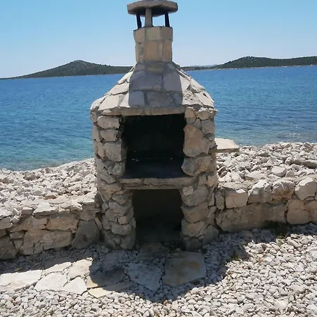 Дом отдыха Secluded Fisherman's Cove Donje More, Pasman - 11602 *